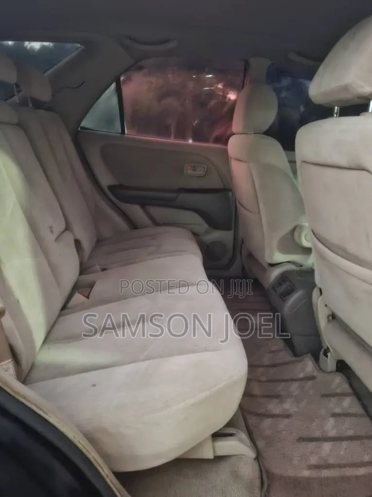 Toyota Hilux 2003 Red