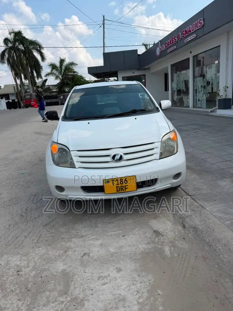 Toyota IST 2003 Pearl