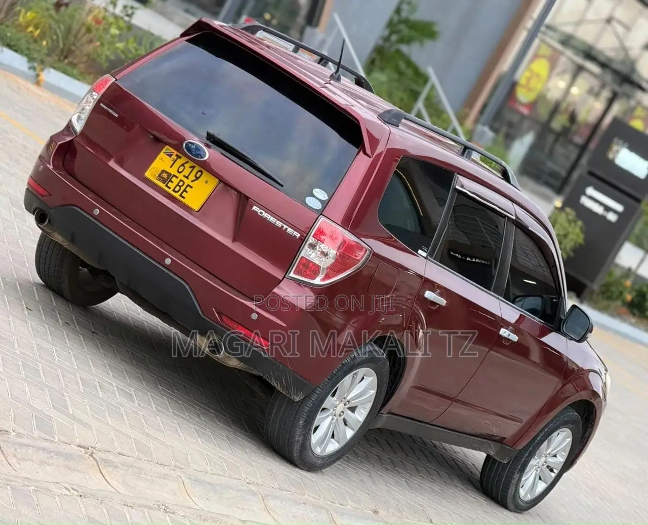 Subaru Forester 2.0D X 2011 Maroon