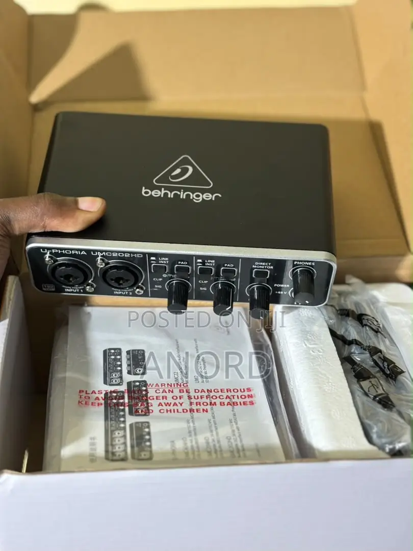 Behringer U-Phoria UMC202HD USB Audio Interface 24-Bit/192kHz