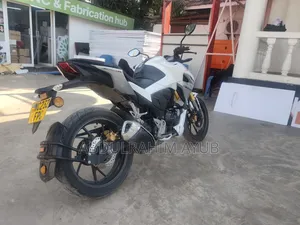Honda CB 2020 White