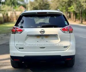 Nissan X-Trail 2014 White