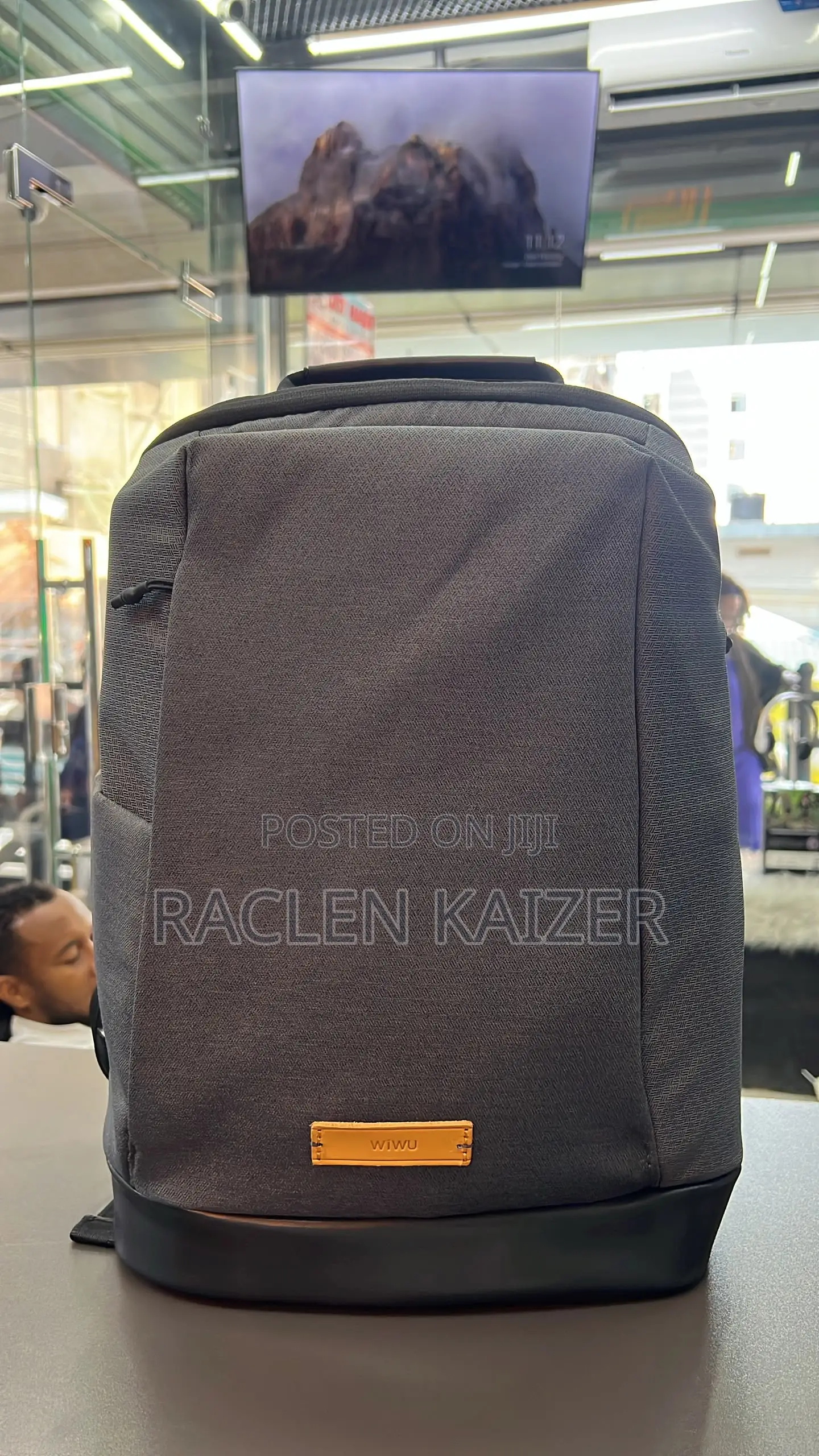 New Wiwu Black Backpack