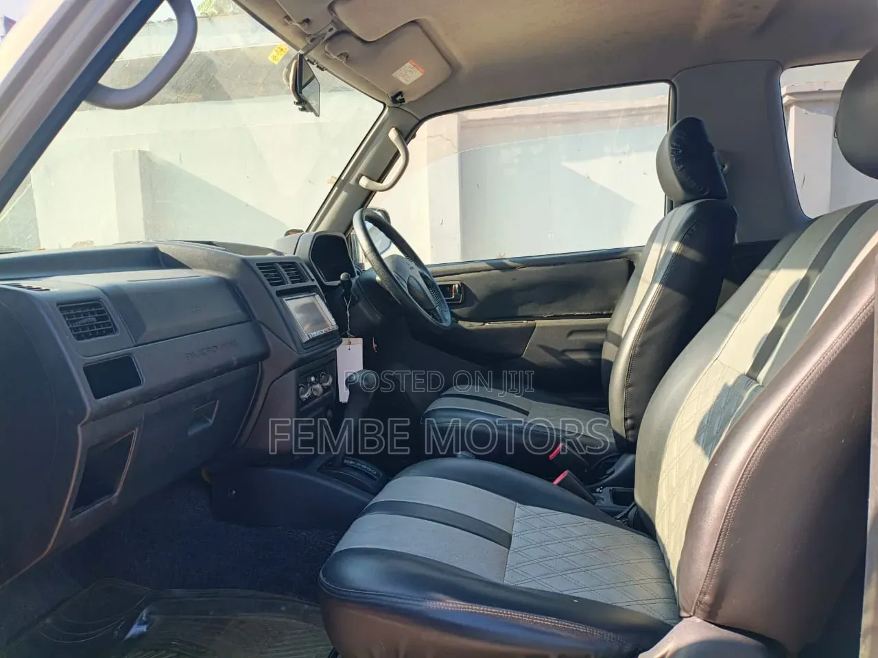 Mitsubishi Pajero 2001 Gray
