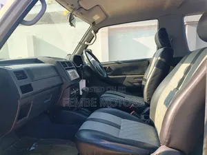 Mitsubishi Pajero 2001 Gray