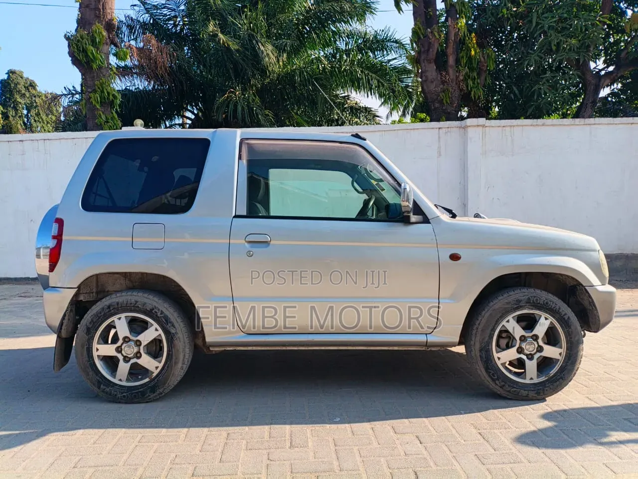 Mitsubishi Pajero 2001 Gray