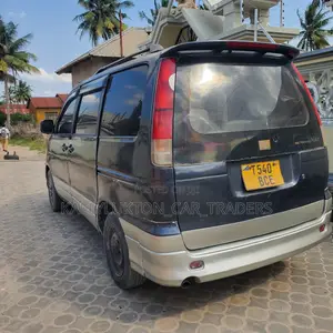 Toyota LiteAce Noah 2000 Black