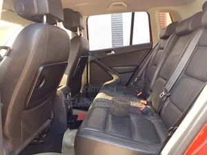 Volkswagen Tiguan 2016 Burgundy