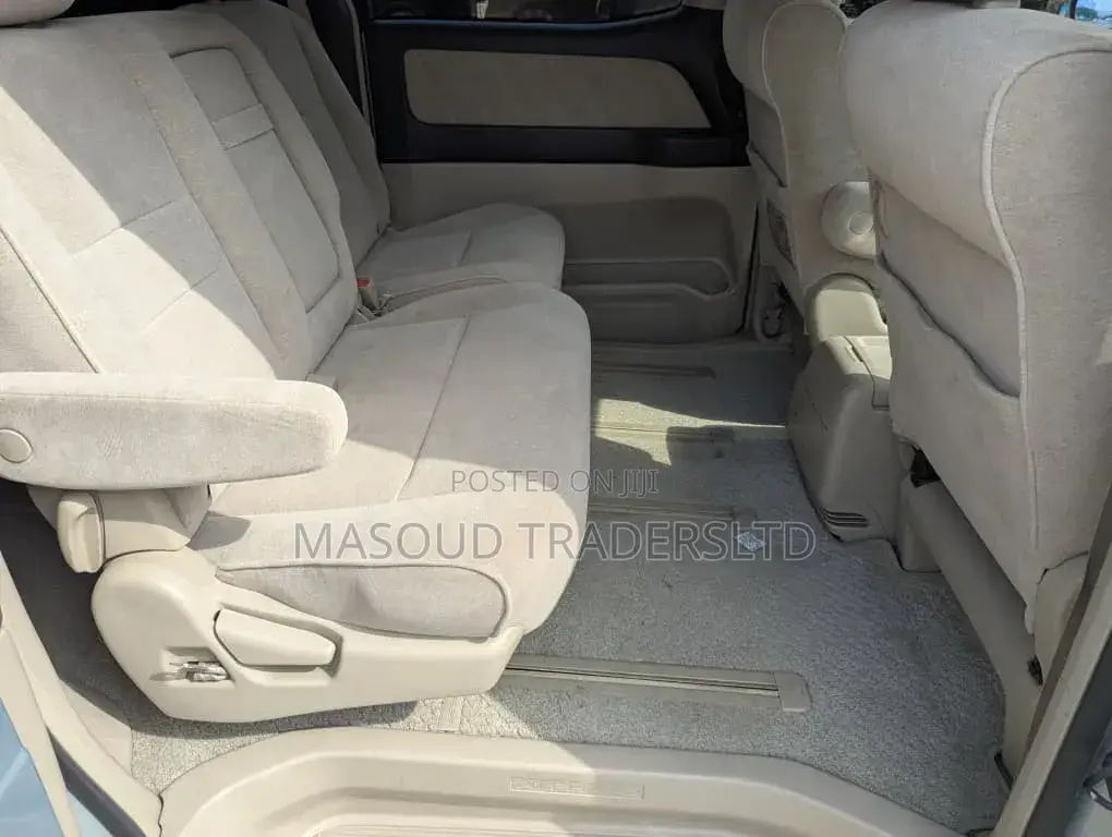 Toyota Alphard 2005 Silver