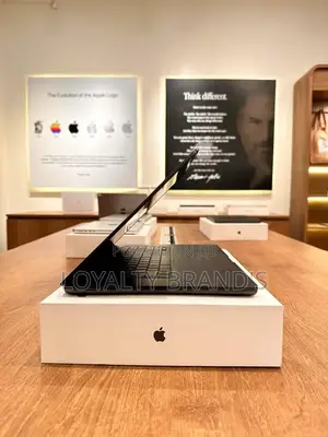New Laptop Apple MacBook Pro 2025 M5 16GB Apple M5 SSD 1T
