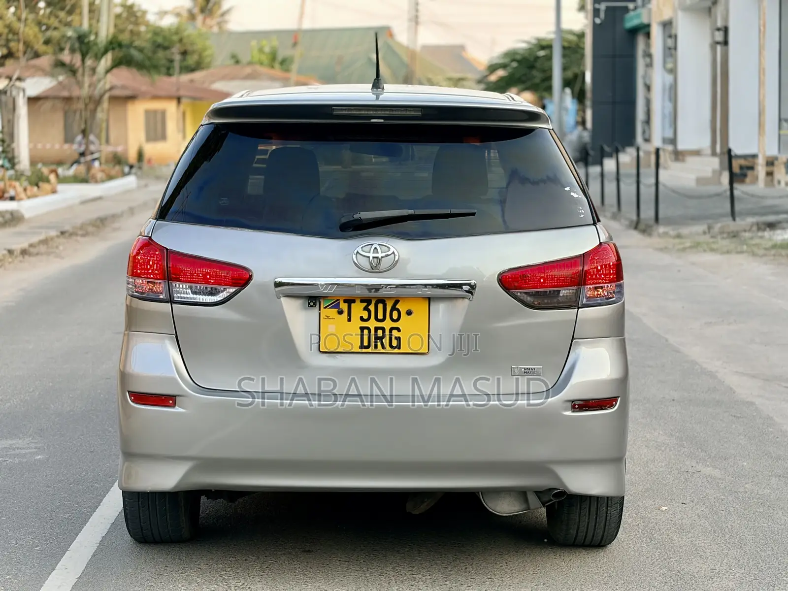 Toyota Wish 2010 Beige