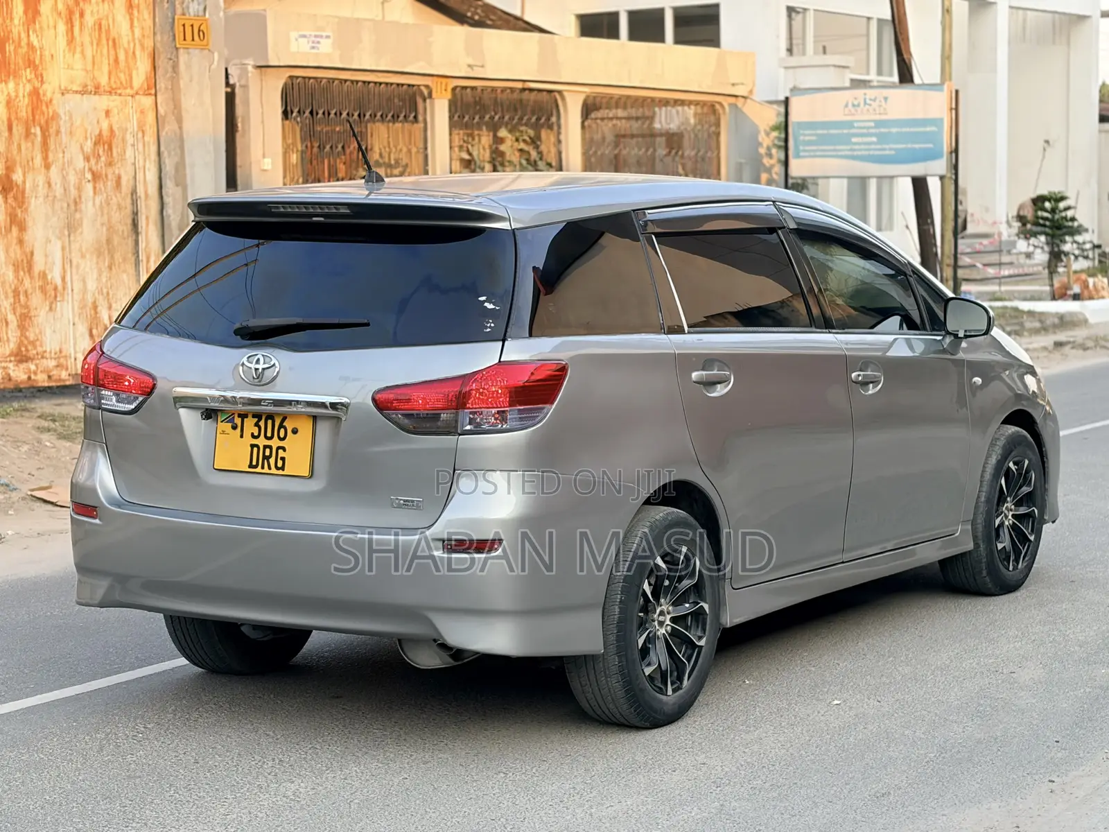 Toyota Wish 2010 Beige