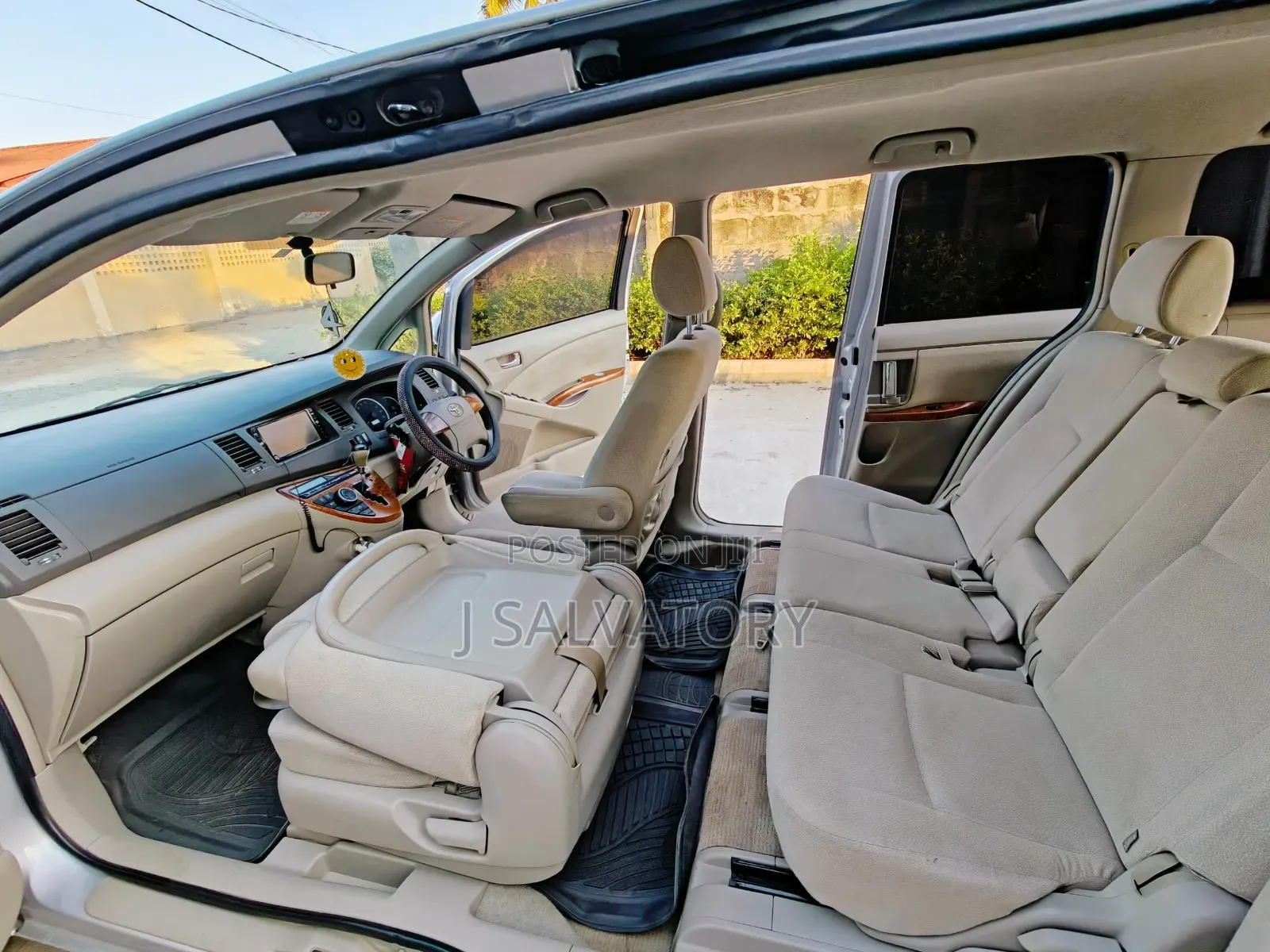 Toyota ISIS 2007 Silver