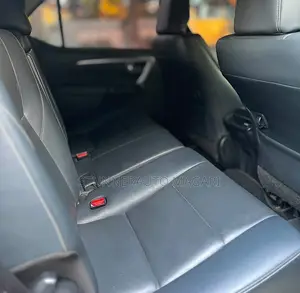 Toyota Fortuner 2021 Silver