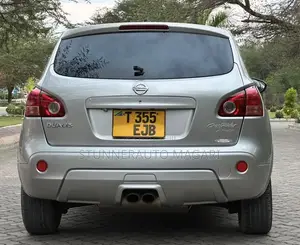 Nissan Dualis 2010 Silver