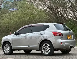 Nissan Dualis 2010 Silver