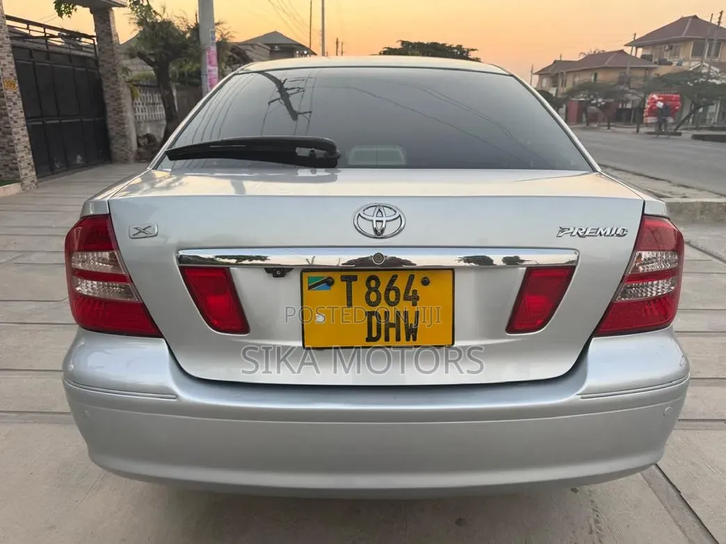 Toyota Premio 2005 Silver