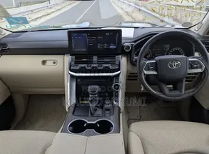 Toyota Land Cruiser 2024 Black