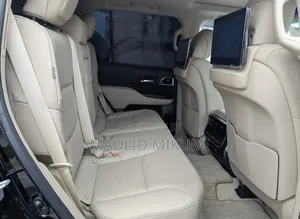 Toyota Land Cruiser 2024 Black