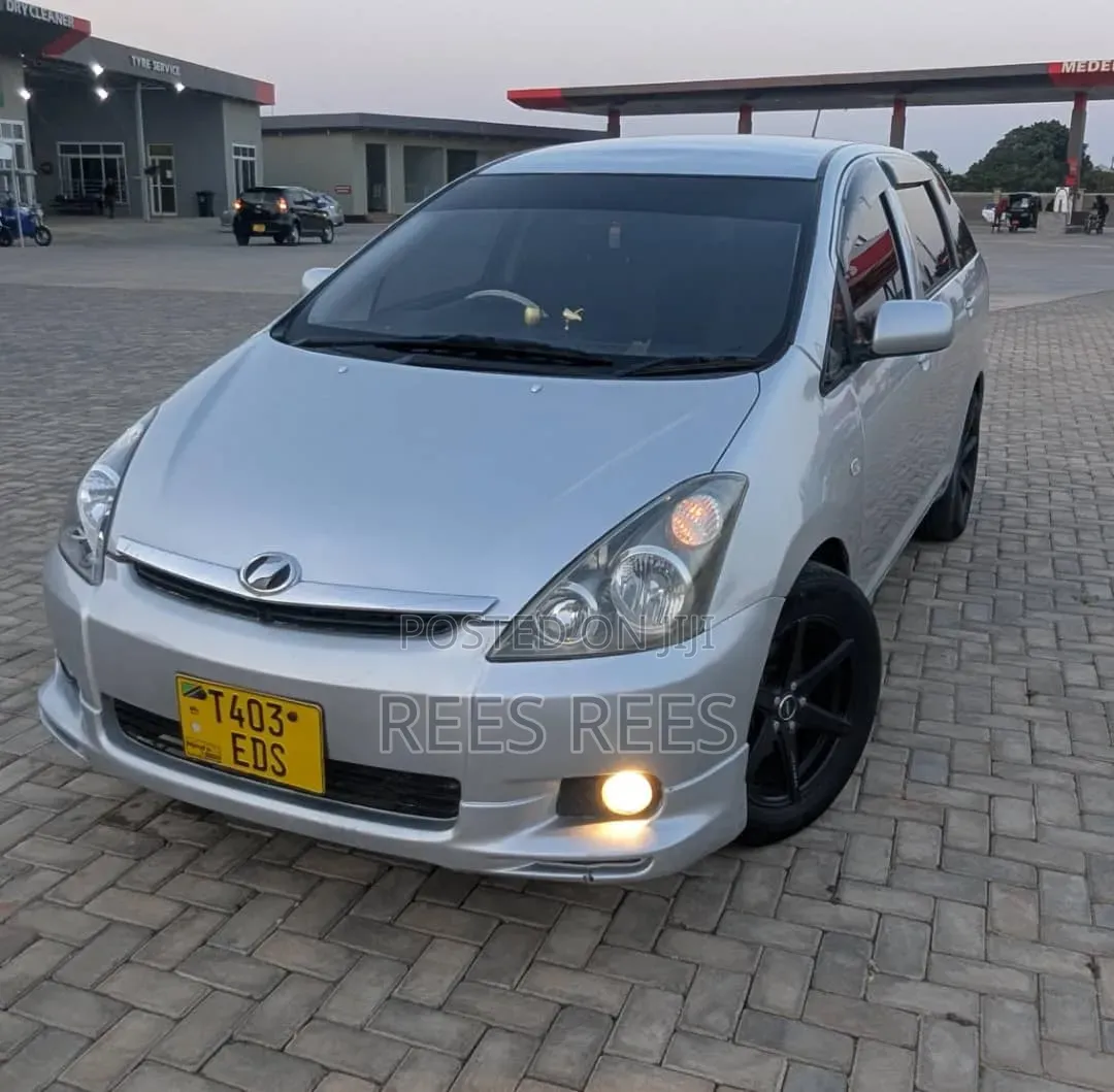 Toyota Wish 2007 Silver