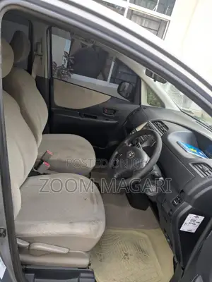 Toyota Ractis 2007 Gray