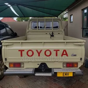Toyota Land Cruiser 2016 Beige