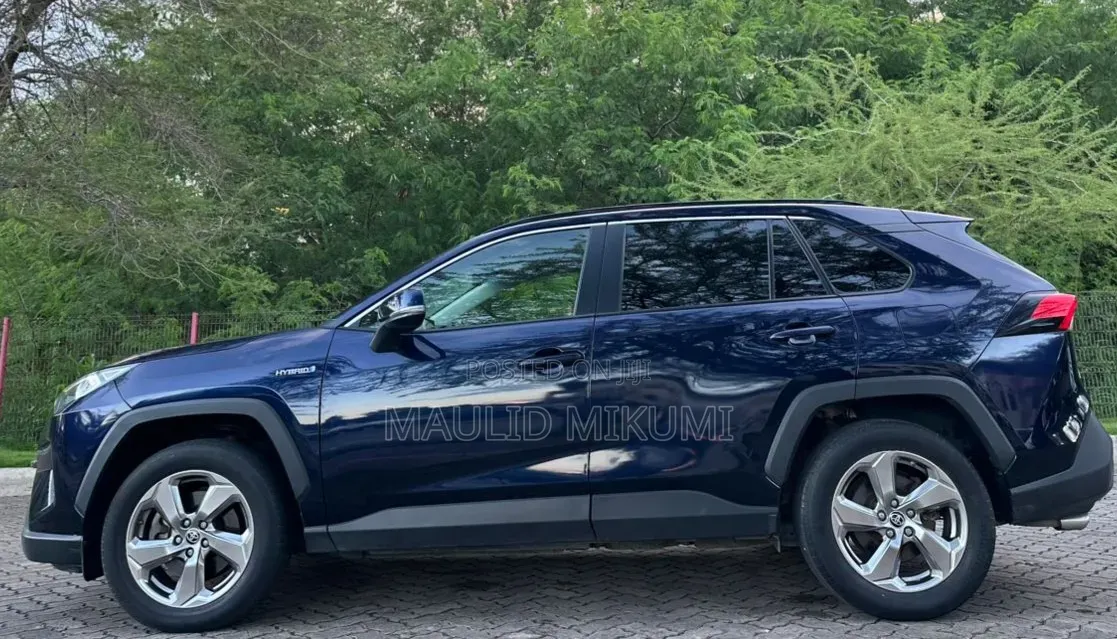 Toyota RAV4 Hybrid 2020 Black