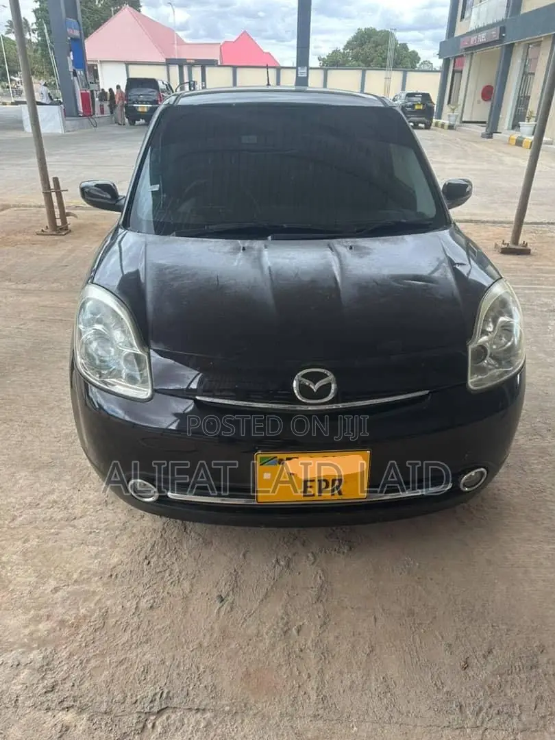 Mazda Verisa 2011 Black