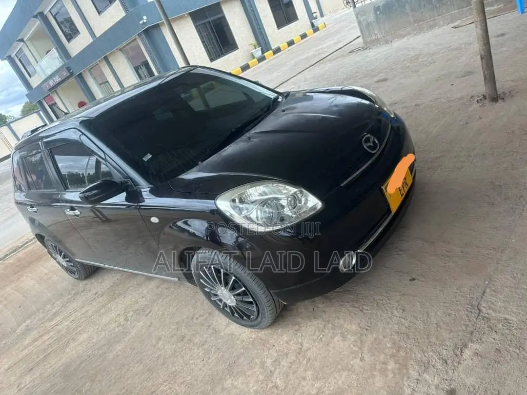 Mazda Verisa 2011 Black