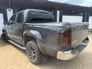 Volkswagen Amarok 2017 Black