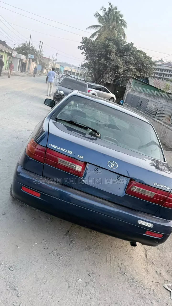 Toyota Corona Premio 2000 Black