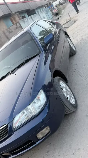 Toyota Corona Premio 2000 Black