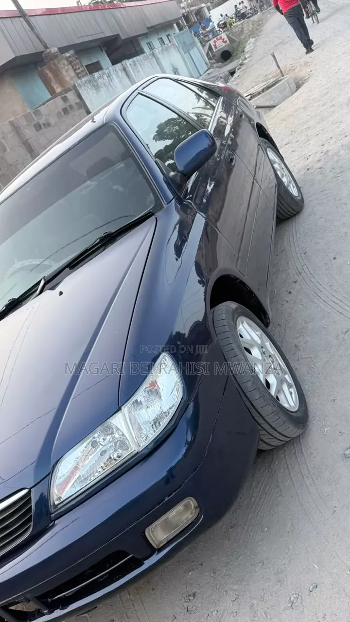 Toyota Corona Premio 2000 Black