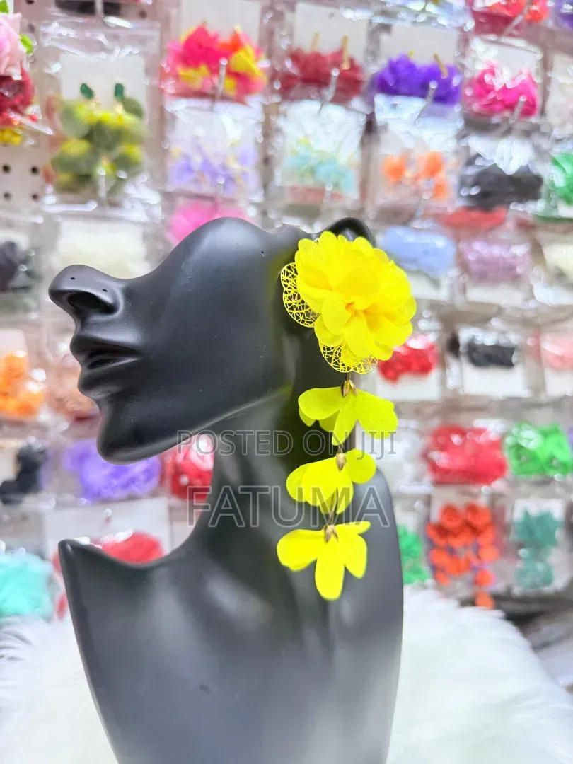 Floral Earings That Will Make You Look Perfect Throughout the Day