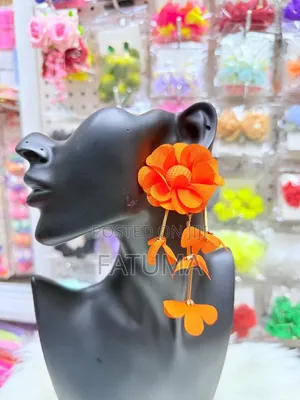 Floral Earings That Will Make You Look Perfect Throughout the Day