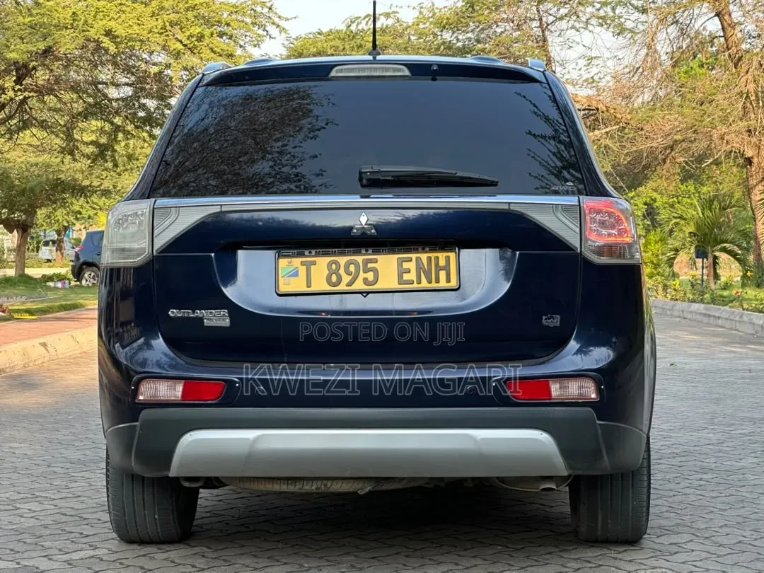 Mitsubishi Outlander 2015 Blue