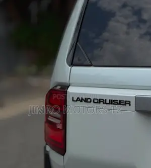 Toyota Land Cruiser Prado 2025 White