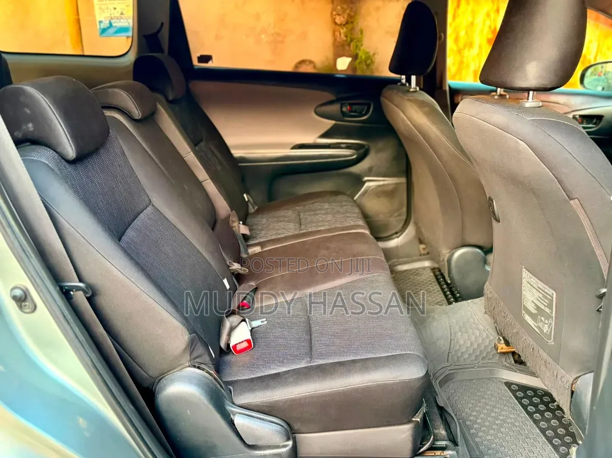 Toyota Wish 2008 Gray