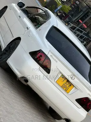 Toyota Crown 2006 White