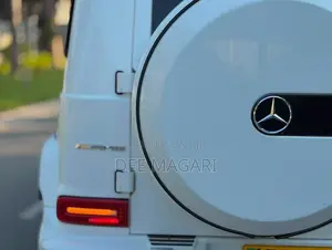 Mercedes-Benz G-Class 2021 White
