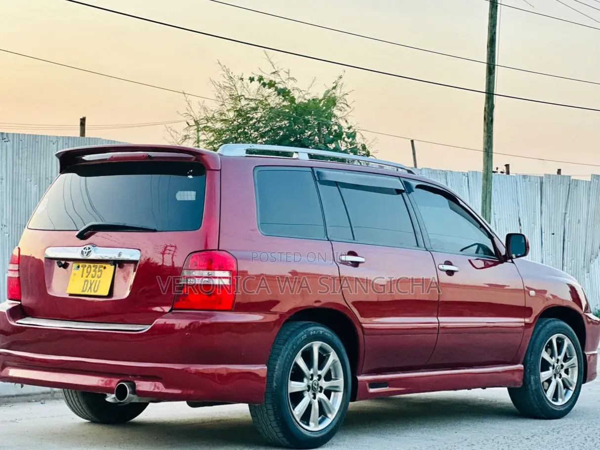 Toyota Kluger 2005 Red