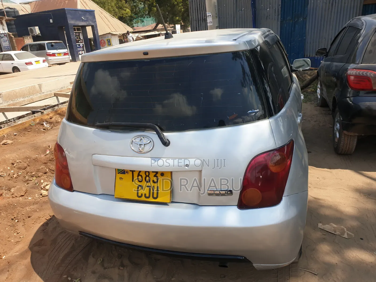 Toyota IST 2005 Silver