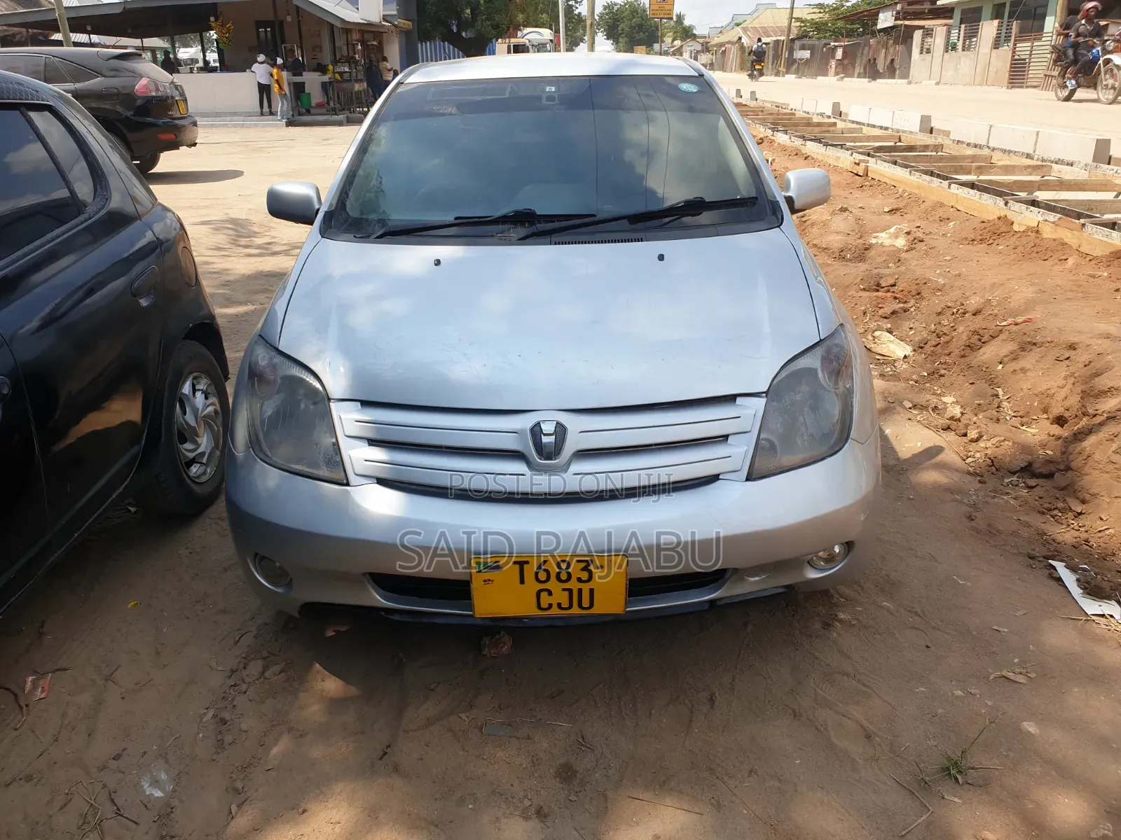 Toyota IST 2005 Silver