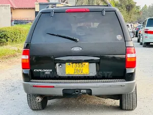 Ford Explorer 2005 Black
