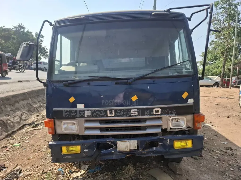Mitsubishi Fuso Single 2004 Black