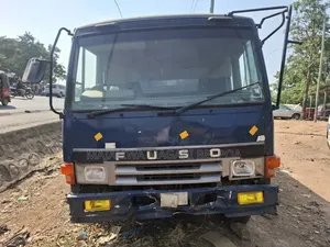 Mitsubishi Fuso Single 2004 Black