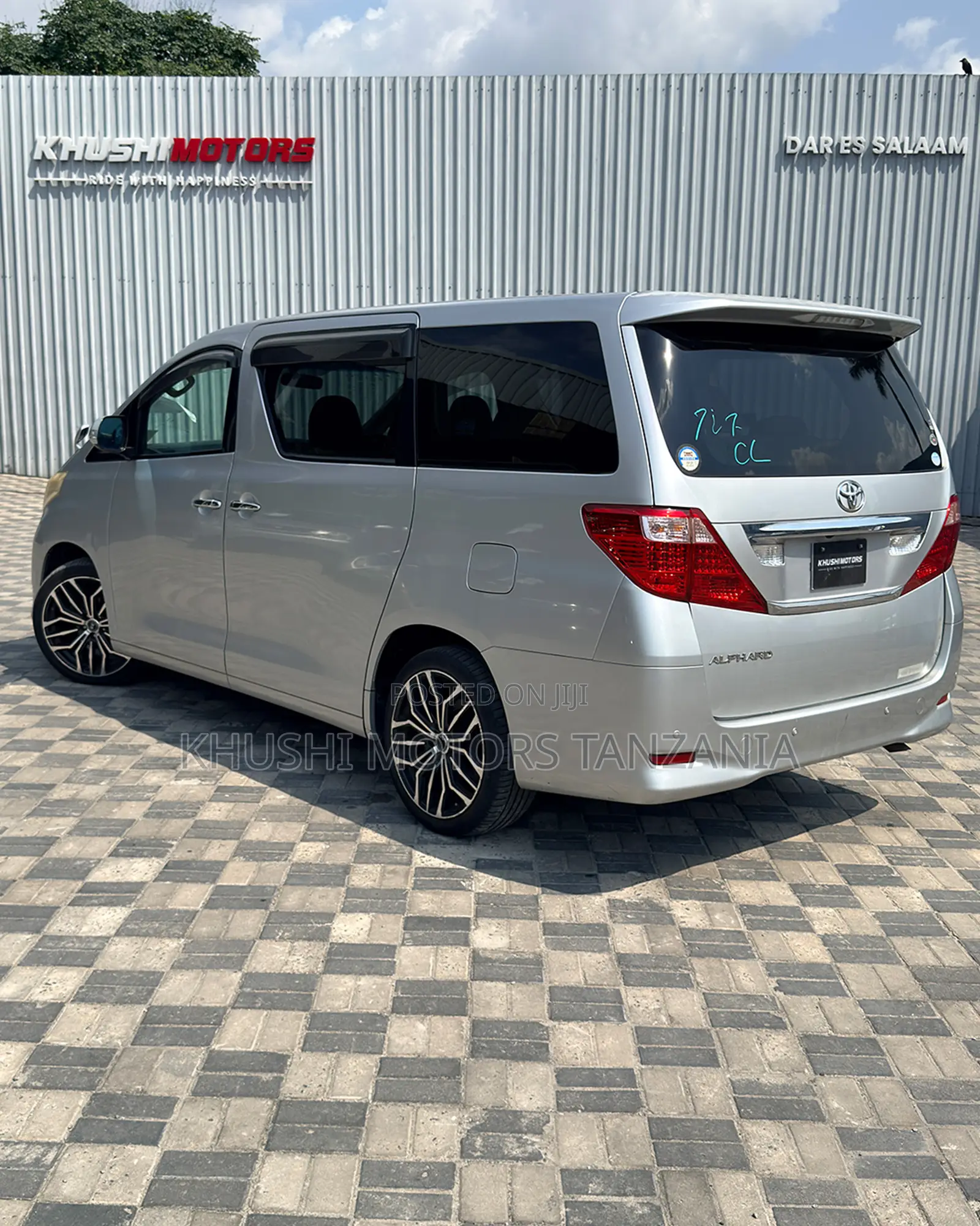 Toyota Alphard 2009 Silver