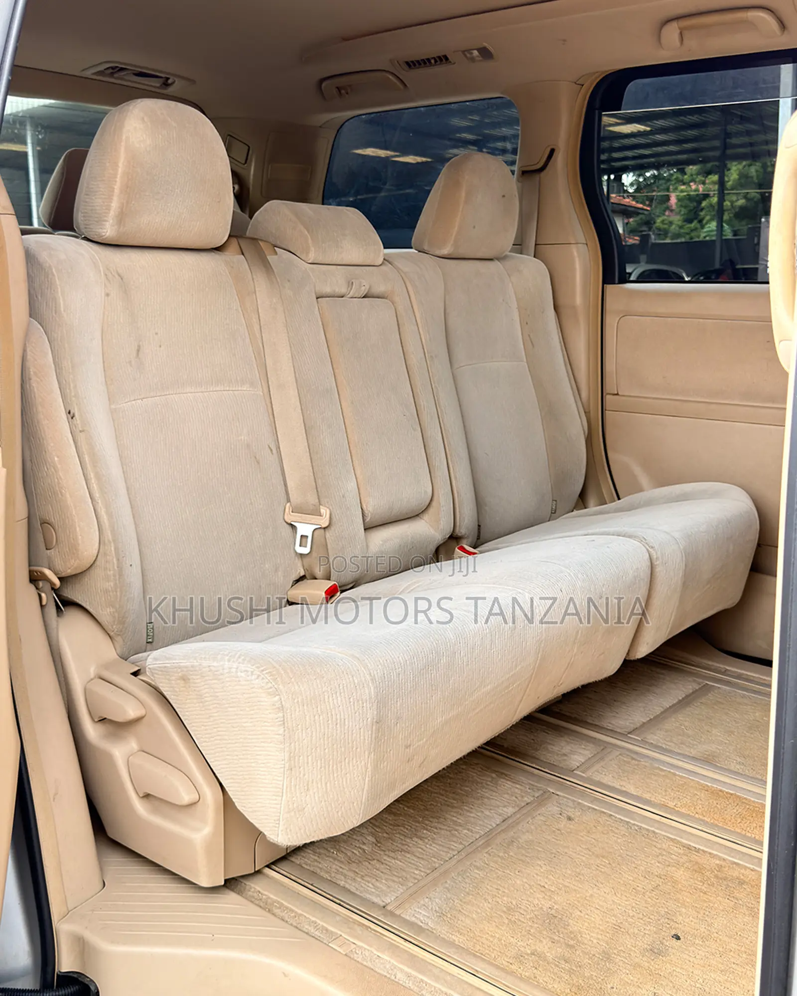 Toyota Alphard 2009 Silver