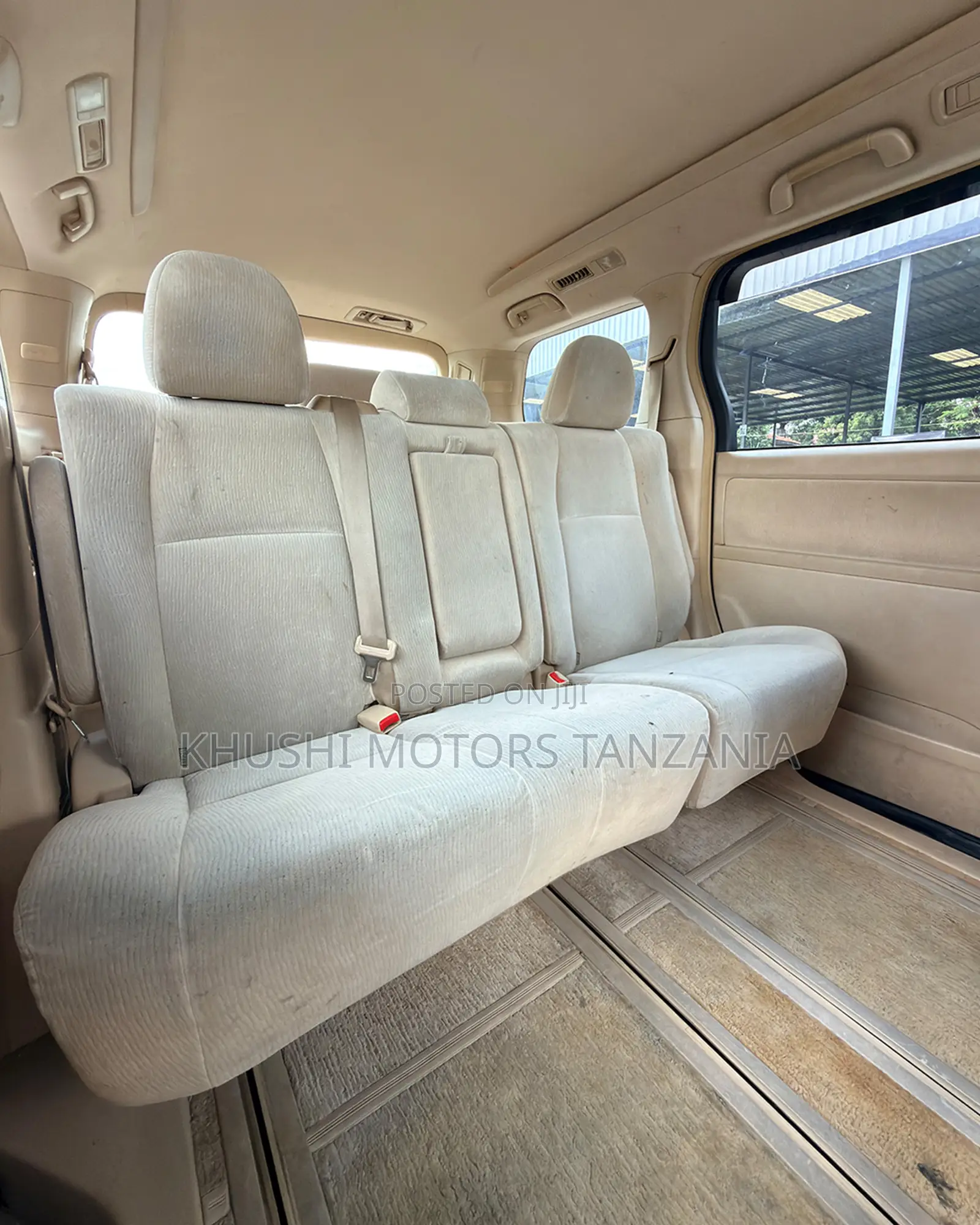 Toyota Alphard 2009 Silver