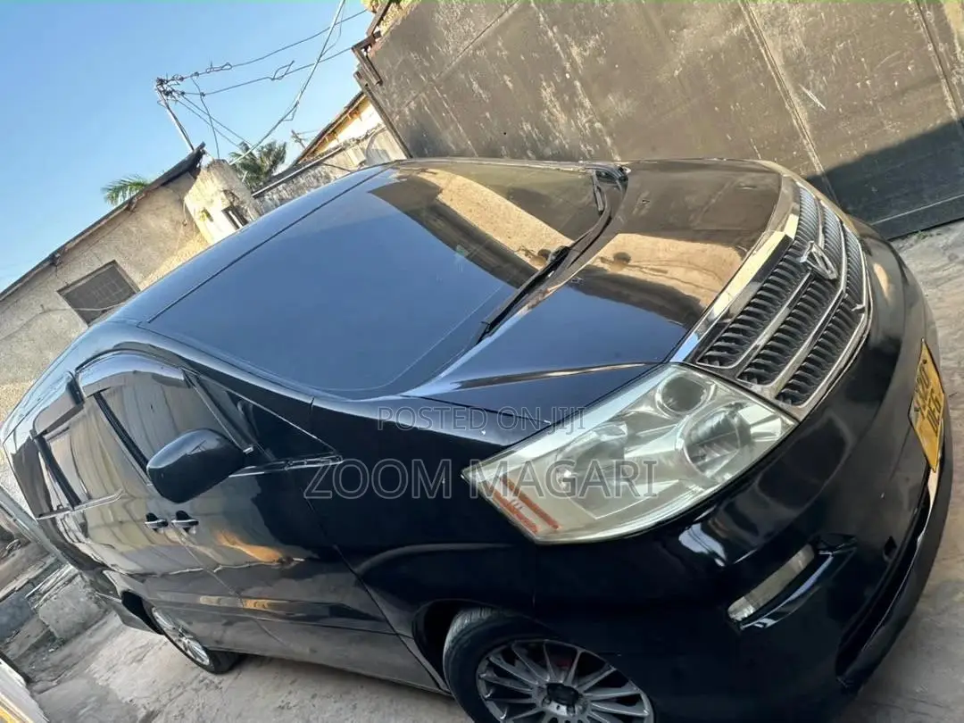 Toyota Alphard 2004 Black